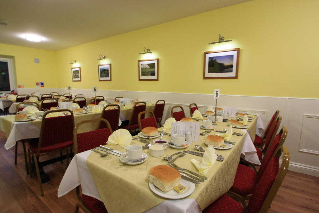 Emlyn Arms Bed & Breakfast Llanarthney Dış mekan fotoğraf